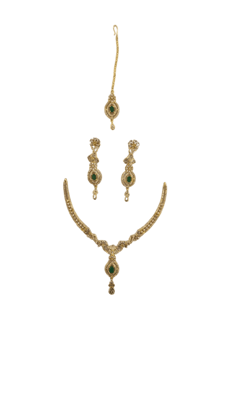 Gold-plated Kundan and Pearl Choker Necklace Set with Maang Tikka and Earrings for Women
