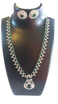 Stunning Silver Necklace Set with Green Stones and Intricate Design