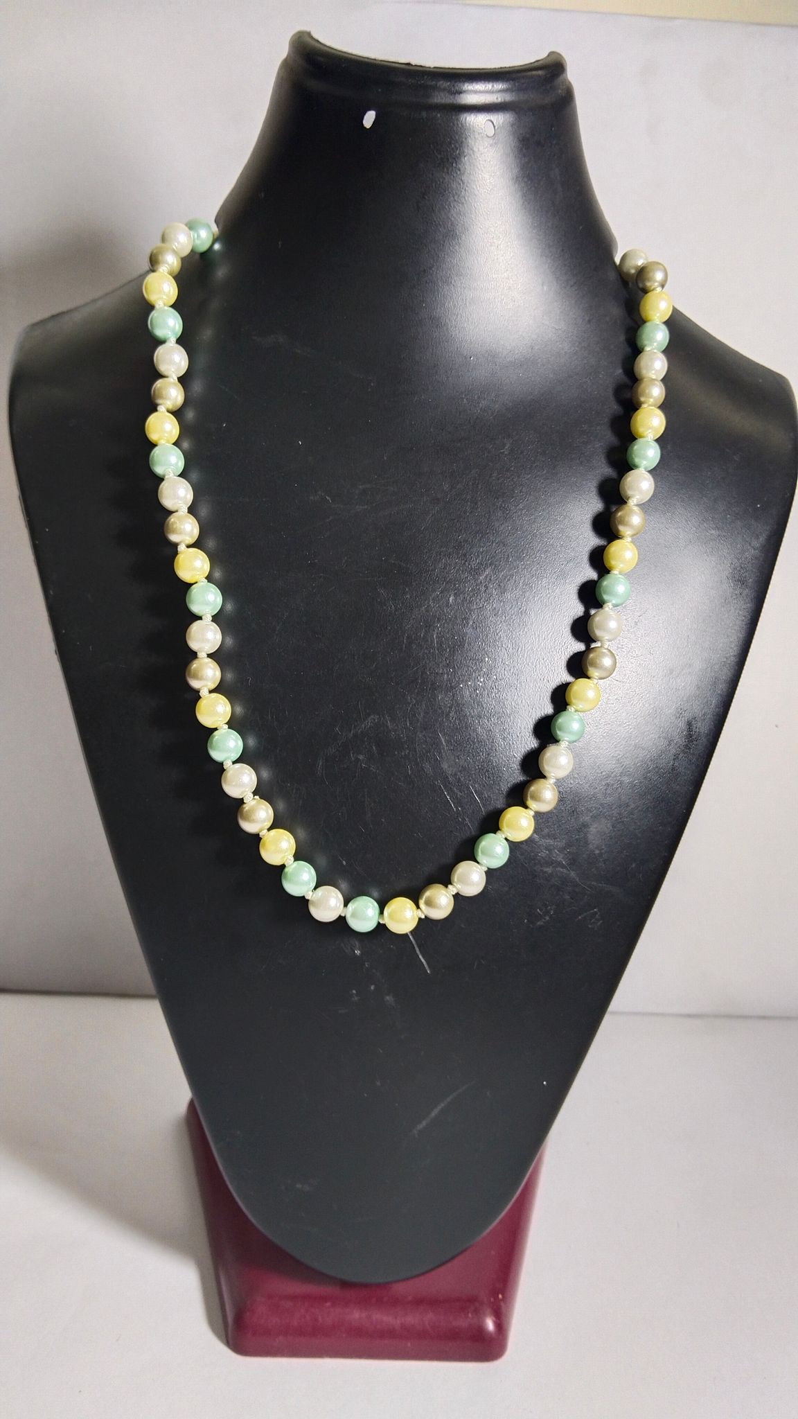 Creamy Mint Green Faux Pearl Necklace