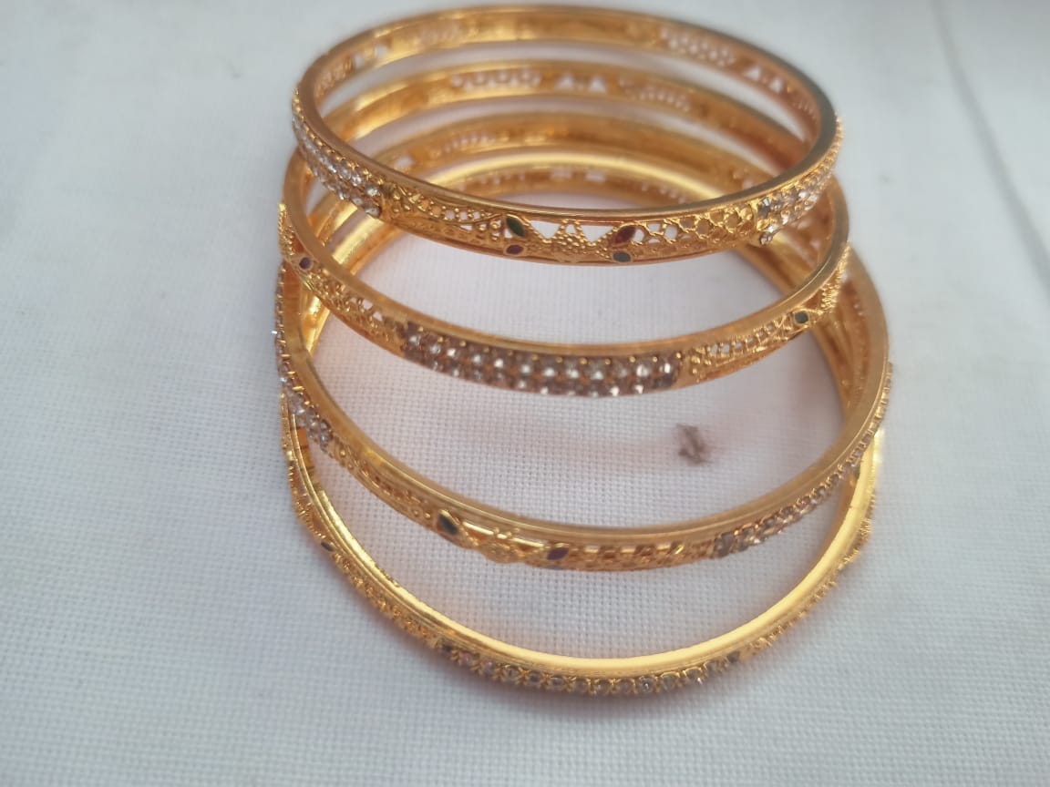Gold Plated Kundan Bangles Set of 4