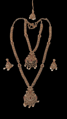 Bridal Maang Tikka with Pearls and Stones