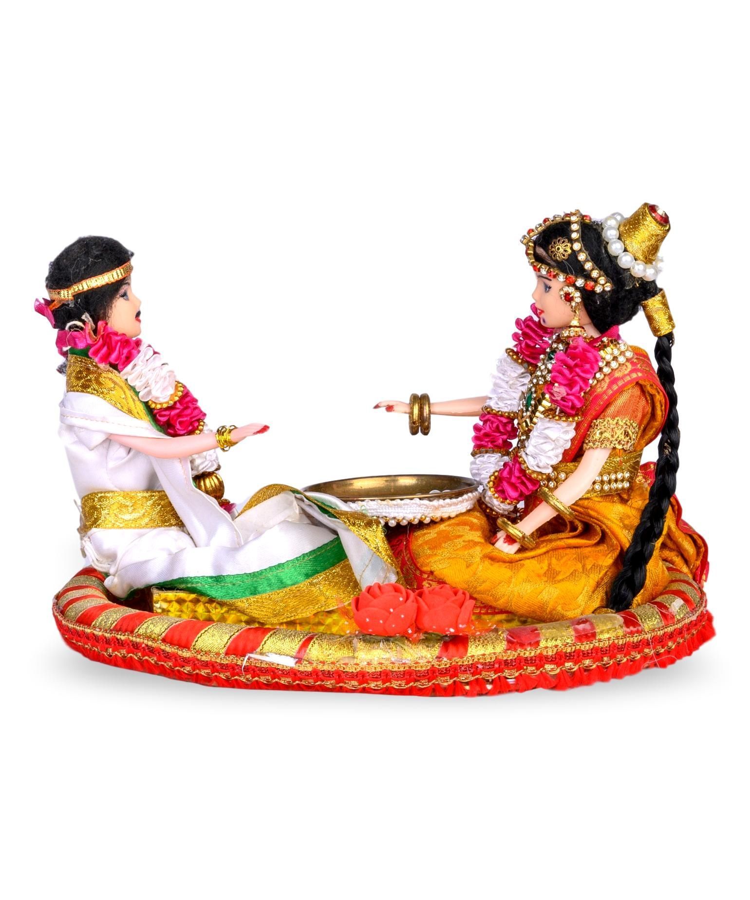 South Indian Wedding Couple Dolls In Traditional Attire
