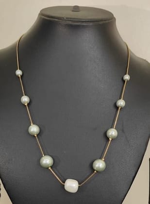 Gold Chain Necklace with Green and White Pearls