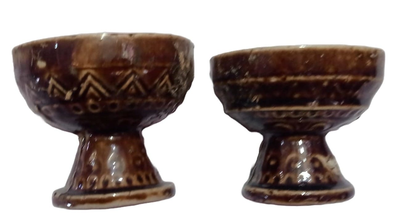 Set of 2 Miniature Ceramic Cups