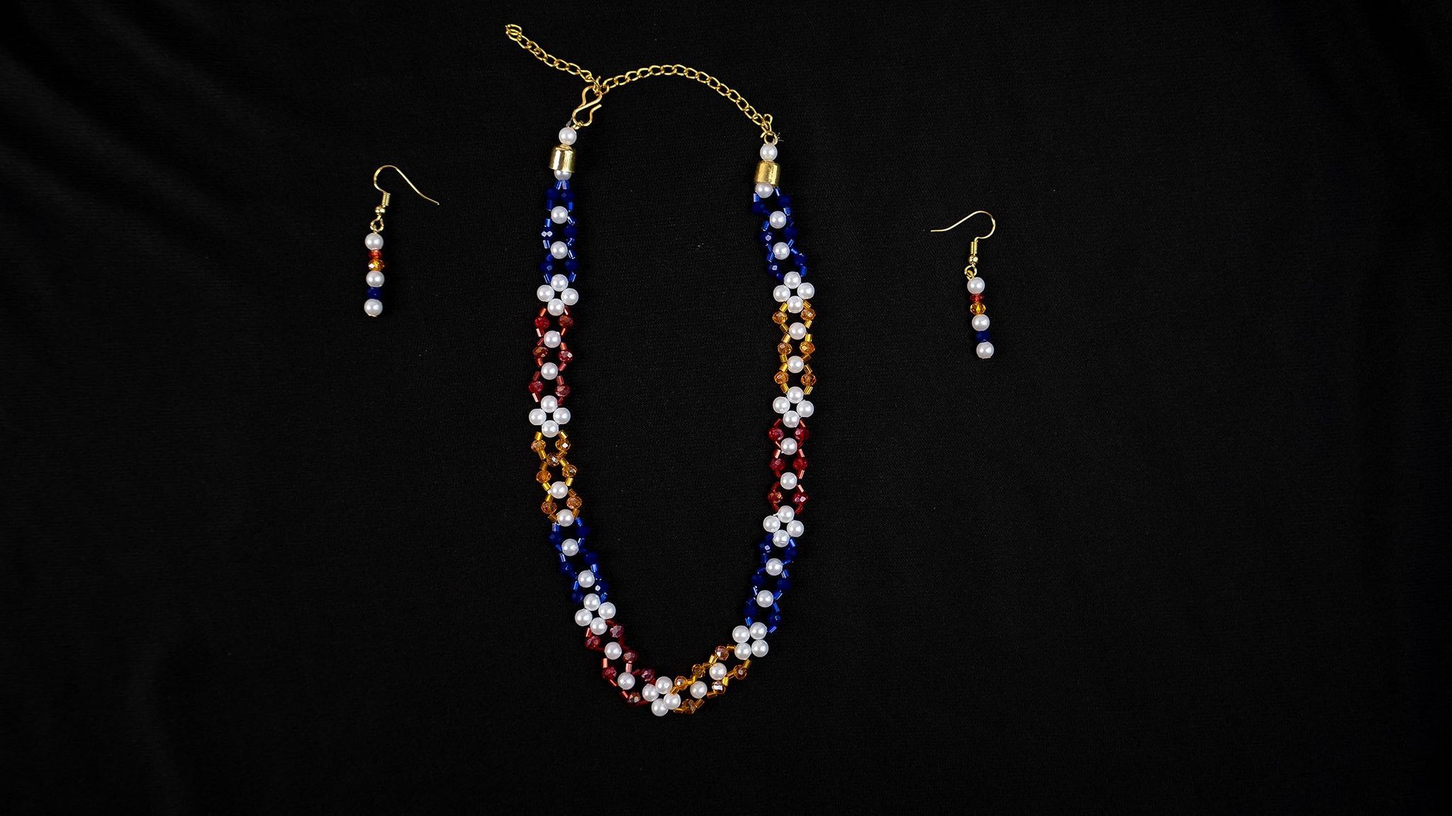 Crystal chain-multicolor