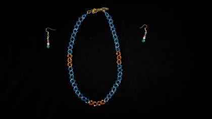 Crystal chain sky blue