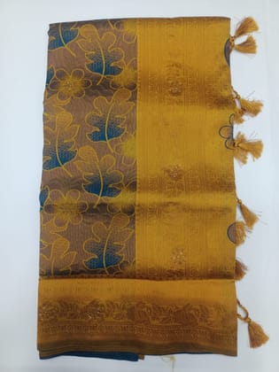 Gold zari woven Kanchipuram silk saree with blouse Gold zari woven Kanchipuram silk saree with blouse