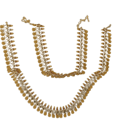 Traditional Indian Gold Plated Temple Jewellery Set with Pearls and Green Stones Traditional Indian Gold Plated Temple Jewellery Set with Pearls and Green Stones