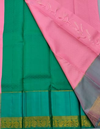 Green and Pink Kanchipuram pattu silk Saree With Blouse Green and Pink Kanchipuram pattu silk Saree With Blouse