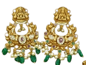 Gold-plated antique finish temple necklace set with green stones and pearls Gold-plated antique finish temple necklace set with green stones and pearls
