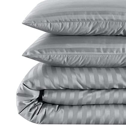 220 TC Cotton King size Comforter with Bedsheet With 2 Pillow Covers -silver 220 TC Cotton King size Comforter with Bedsheet With 2 Pillow Covers -silver