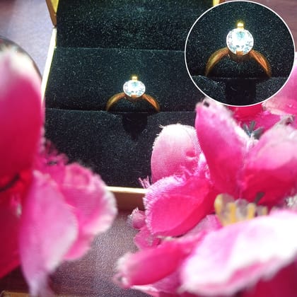 Women’s Gold Plated Alloy Ring with Sparkling Zircon Stone – Adjustable Size, Elegant Jewelry
