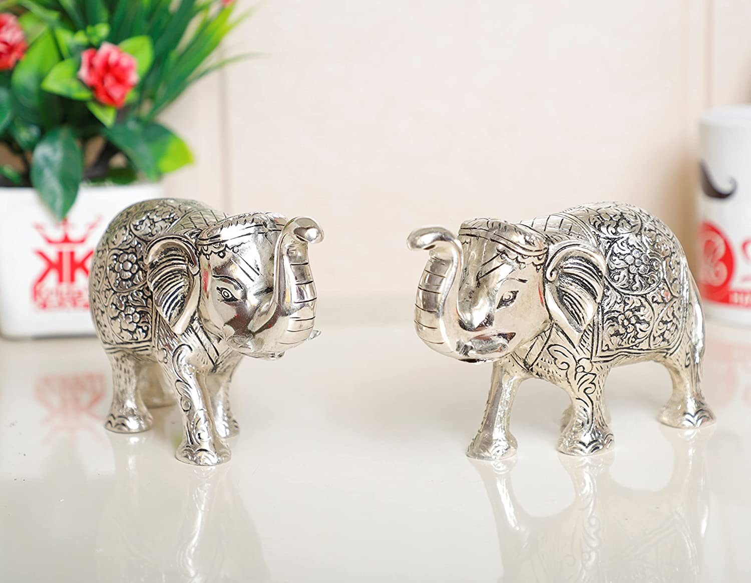 DreamKraft Metal Elephant Polish Set for Showpiece (Silver, Medium) - 2 Pcs