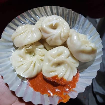 Vegetable Momos with Spicy Dip - 7 kg - One plate of vegetable momos