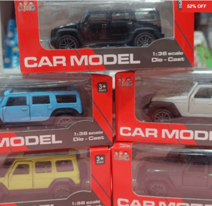 Esmi- *Die Cast - Jeep/Thar/Defender Car model with friction wheels*
