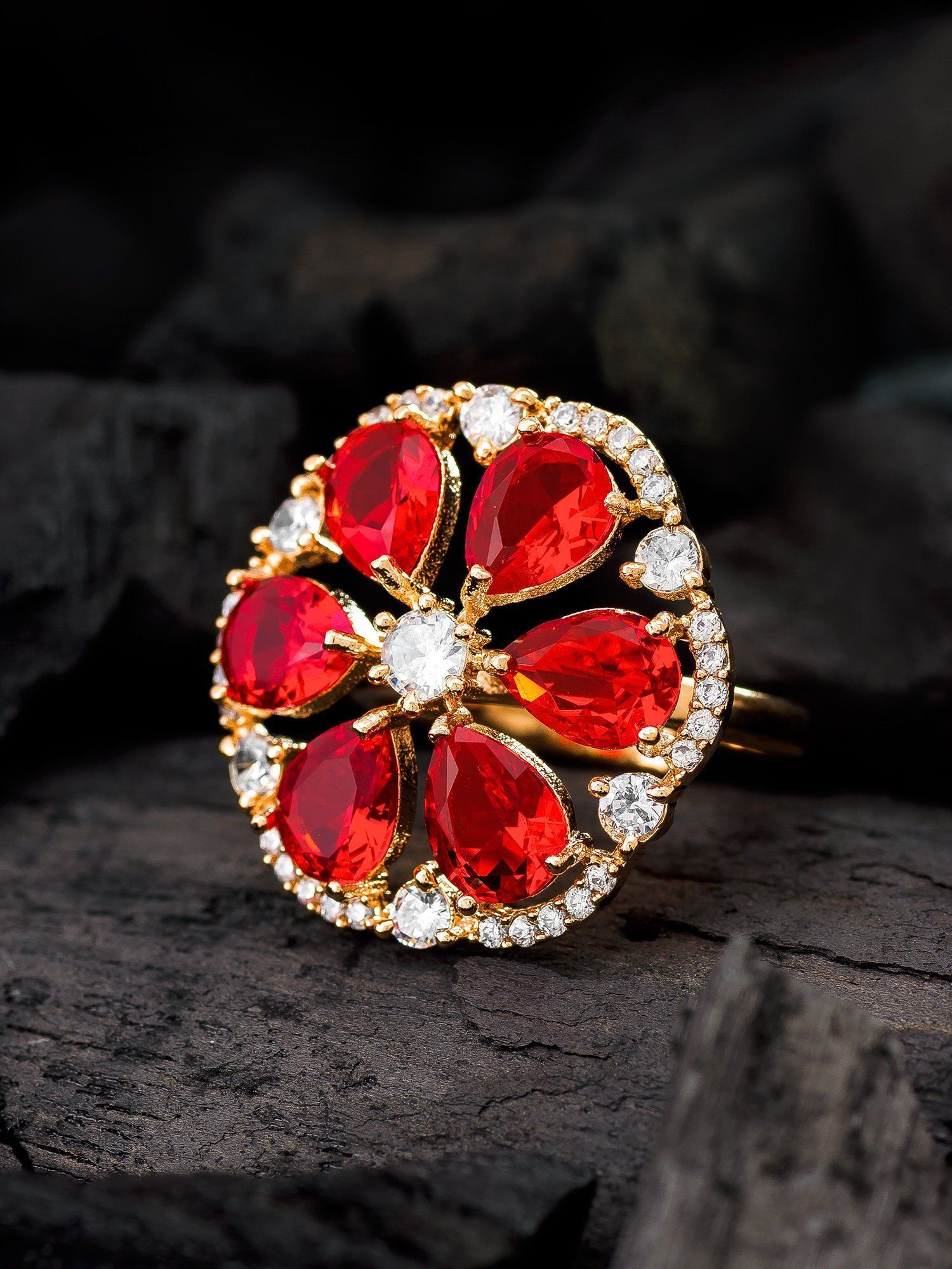 Morison Eternal Elegance Gold Ring Timeless Beauty