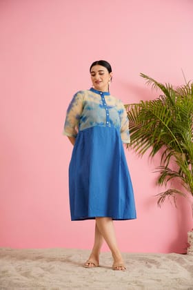 Pearls of Blue: An Oceanic Dress Pearls of Blue: An Oceanic Dress