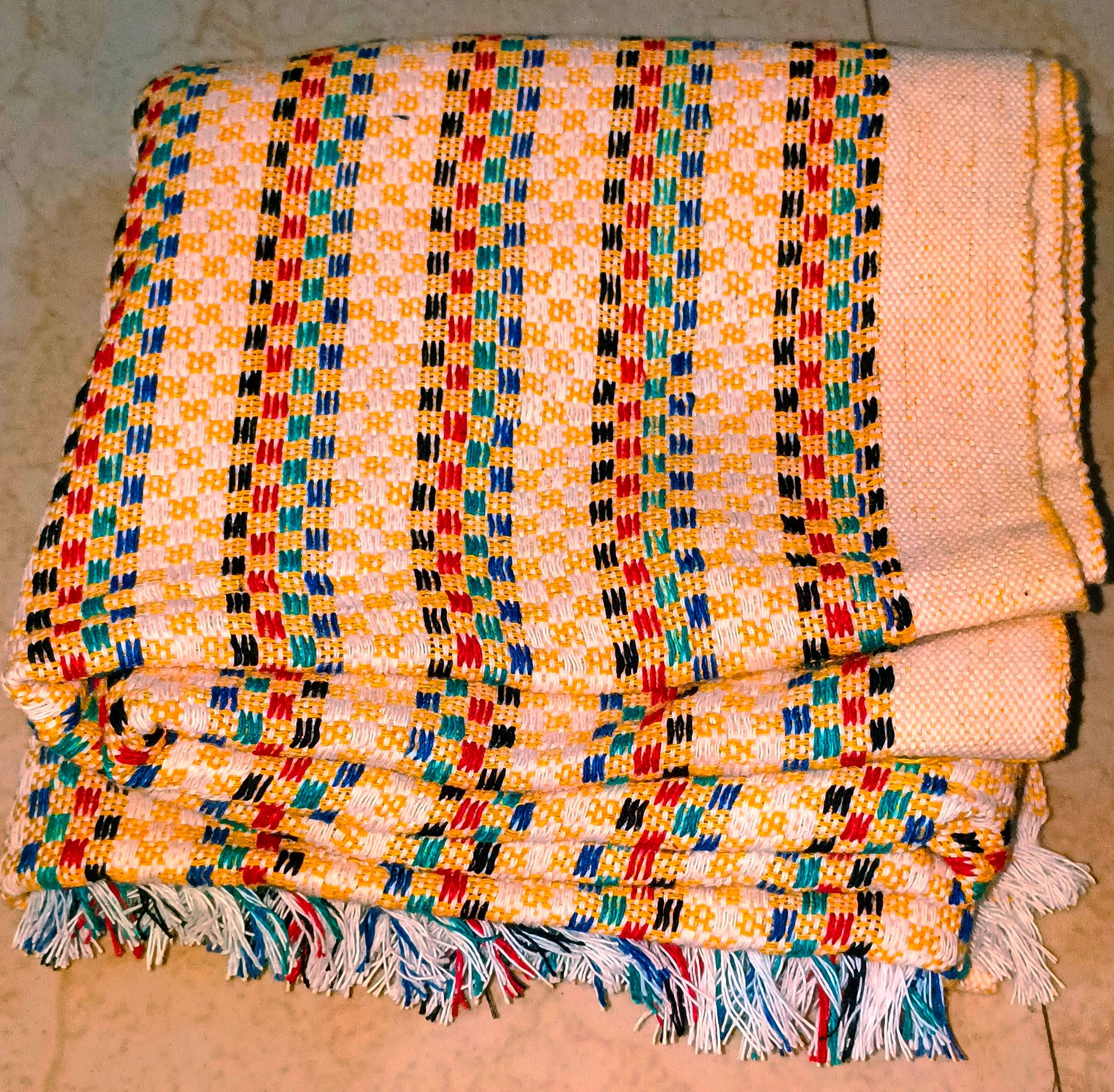BATH TOWEL HANDLOOM YELLOW 