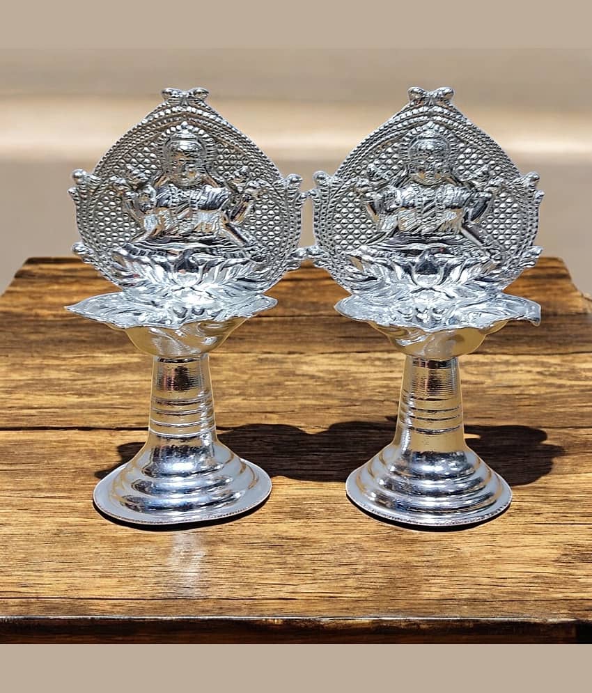 Sigaram Brass 4.5 Inch Fancy Kamakshi Diya For Home Pooja Decore K4564