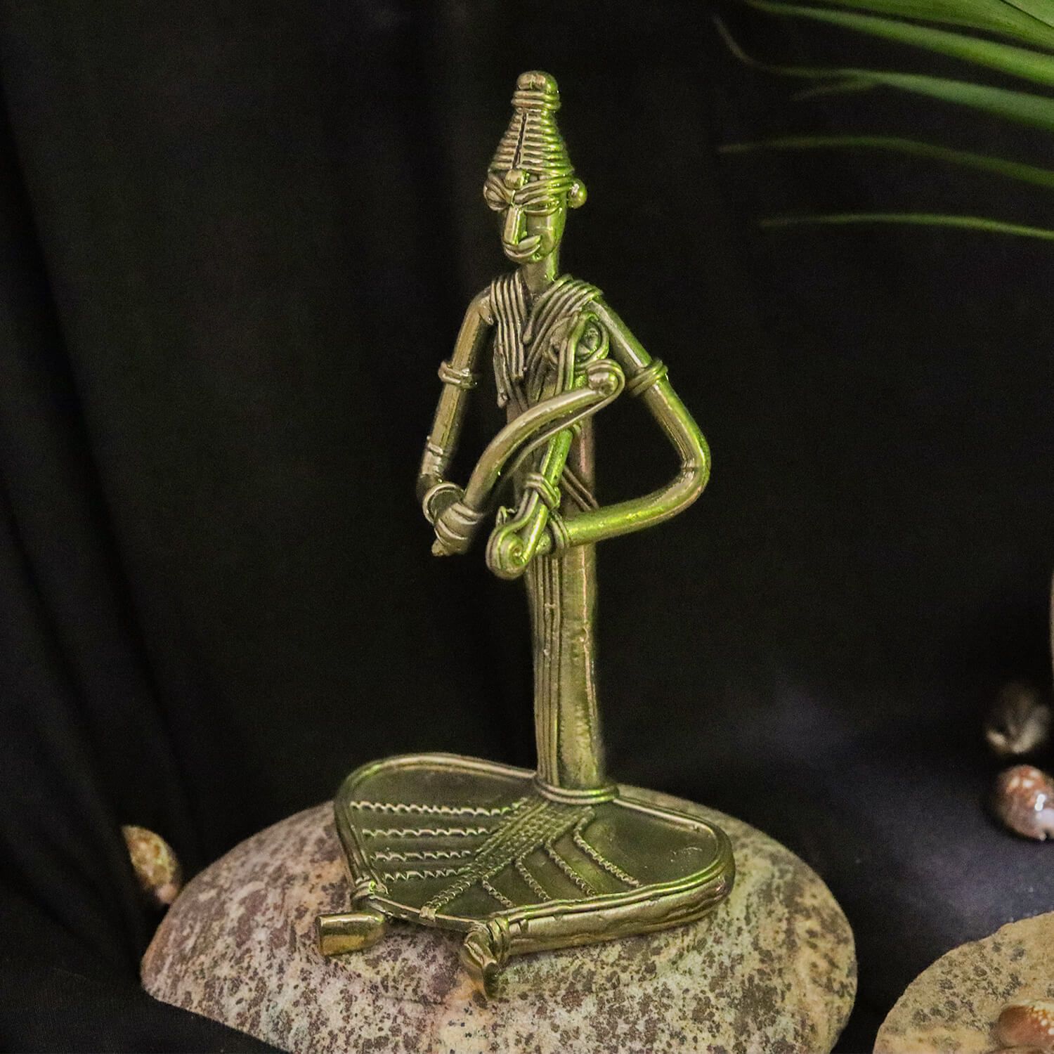 Dhokra Crafted Tribal Musician Figurine (Copy)