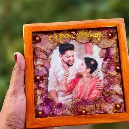 resin varmala presevation frame