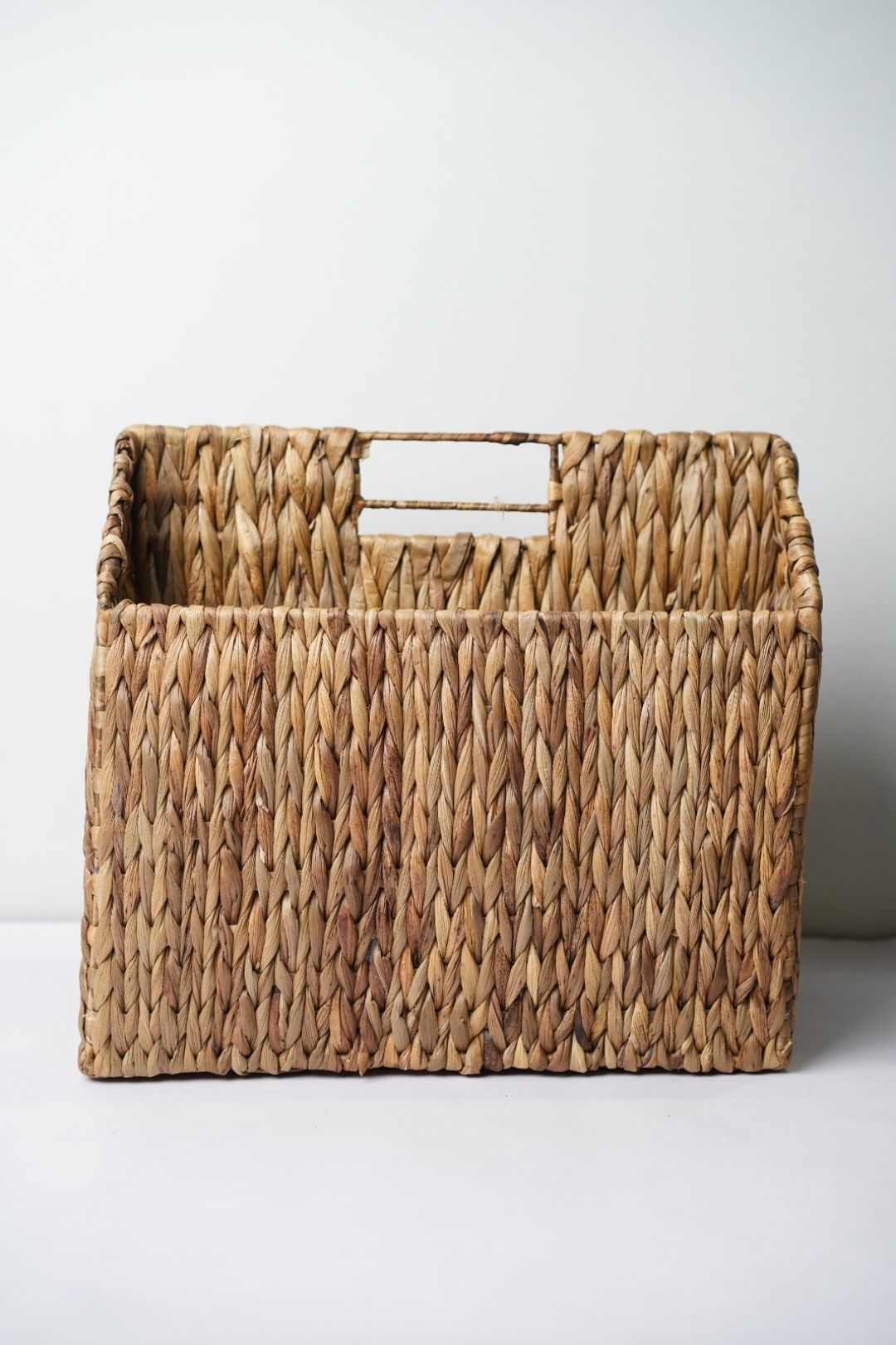 Jalkumbhi Made Picnic Basket