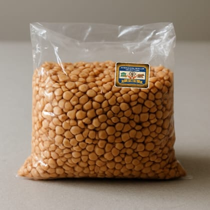 Sobhasini Mallik Selection's matki (moth beans)