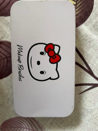 Hello kitty brush