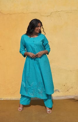 Striped Splendor: Plus-Size Kurtie Sets