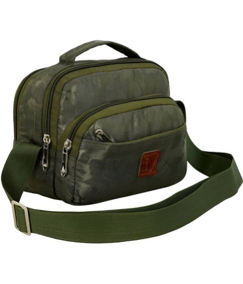 Leather World Green Solid Messenger Bag