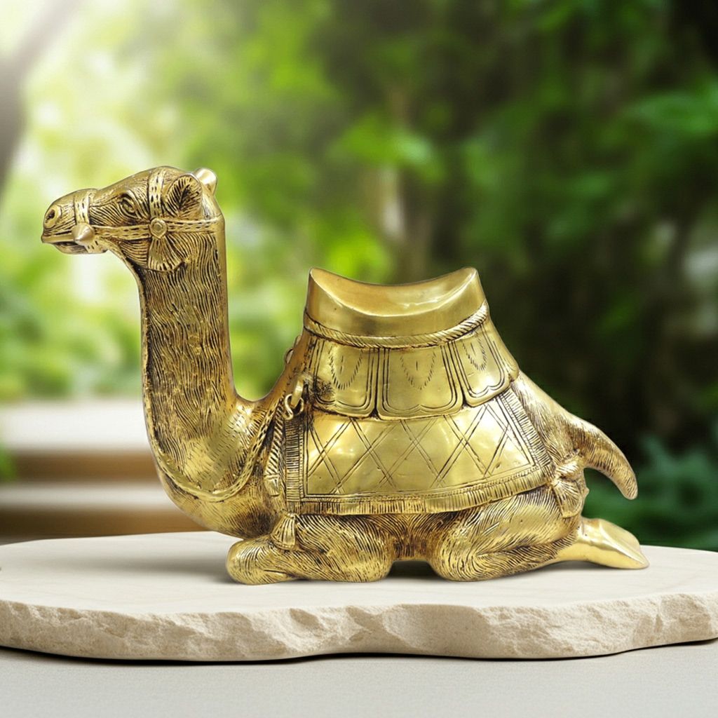 Brass Sitting Camel Decorative Showpiece Statue for Home & Office Decor, Height : 9.5 Inch (BSMAS504)