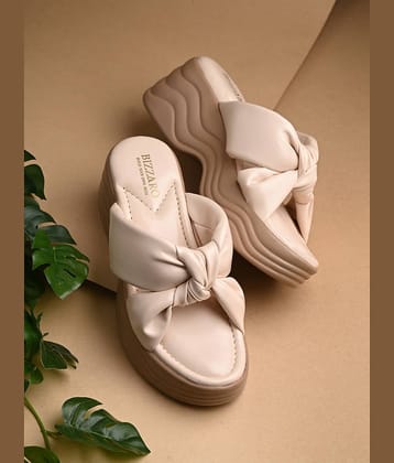 BIZZARO Off White Women's Flats