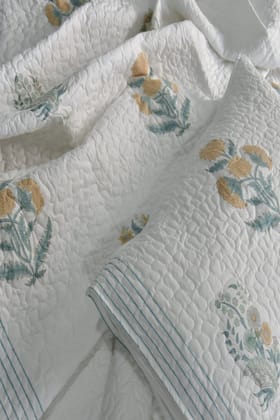 Yellow Poppy Quilted Bedcover : Simple & Modern King size 90x108 inches Yellow Poppy Quilted Bedcover : Simple & Modern King size 90x108 inches