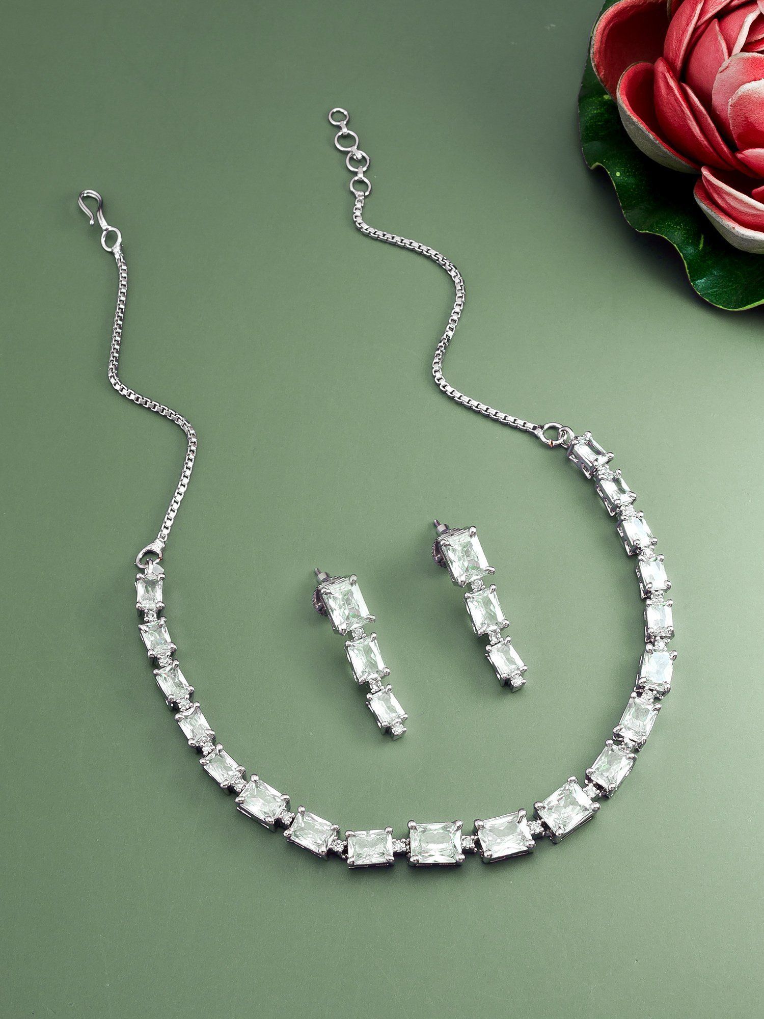 Morison Golden Heritage Necklace Set A Tribute to Tradition
