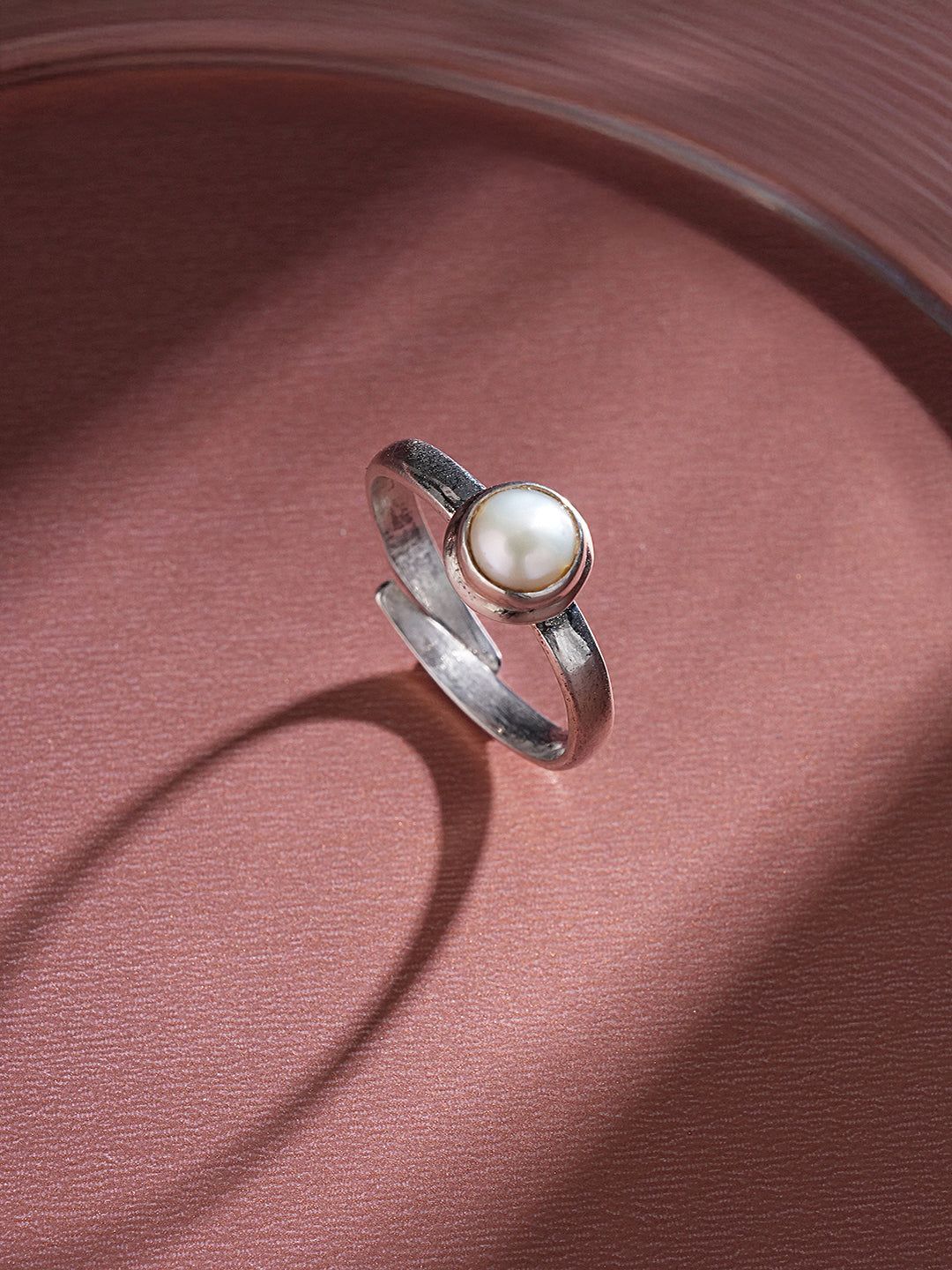 925 Sterling Silver Pearl Studded Minimal Adjustable Band Finger Ring