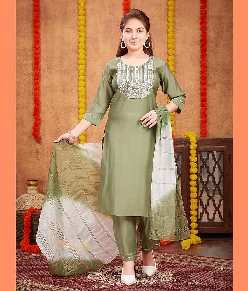 Aarika Girls Silk Kurta and Pant Set ( Pack of 1 , Green )