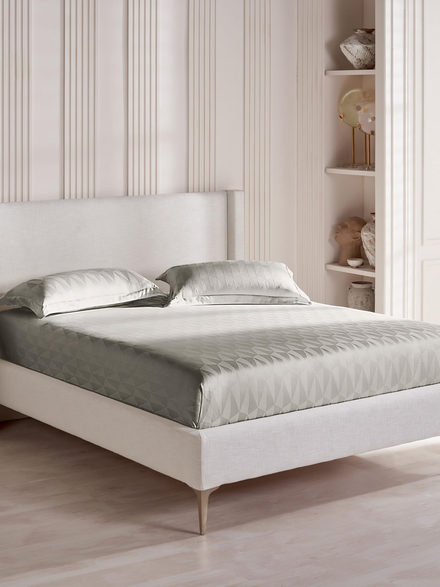 DDECOR - Jacquard Collection 100% Cotton Contemporary Pattern 300TC Super King |274 CM X 274 CM| Grey