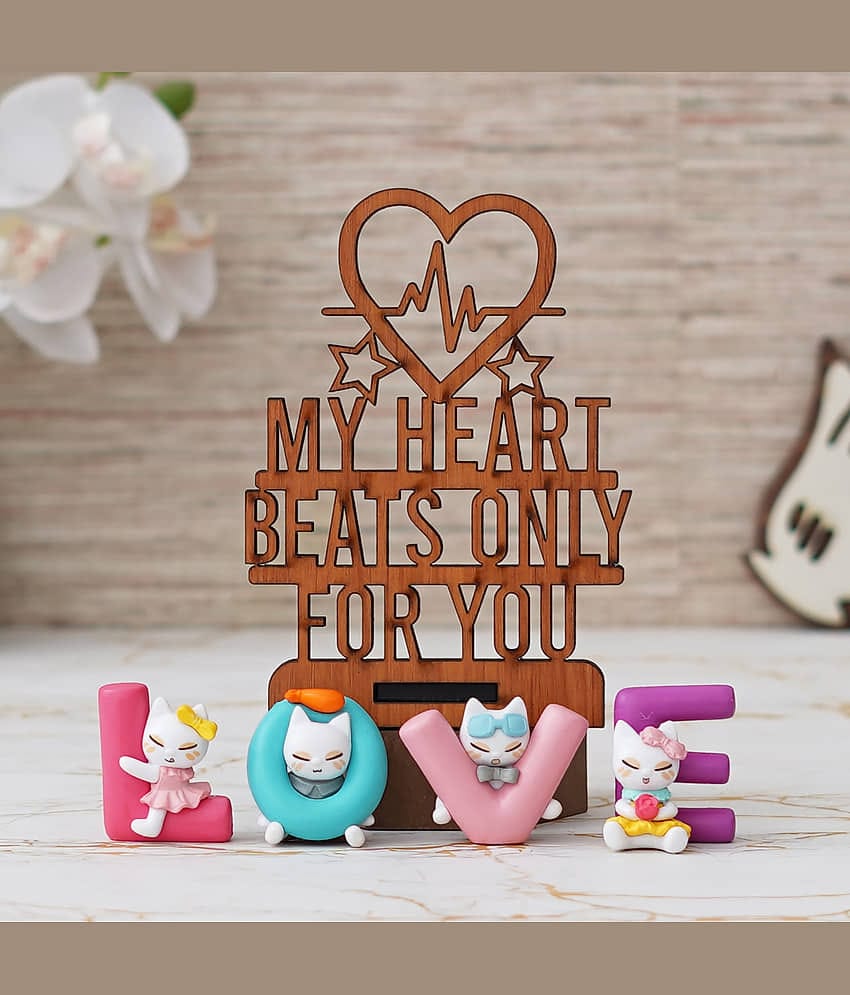 eCraftIndia Red Wood Valentine Hamper