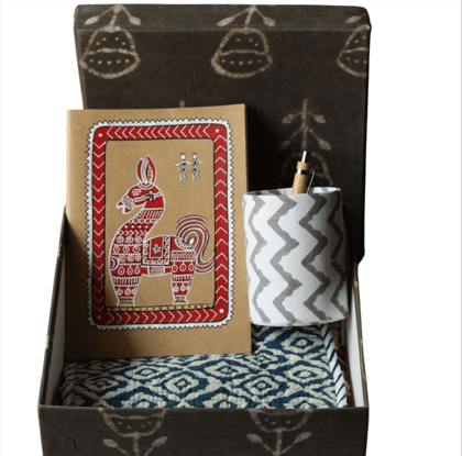Srjana Cloth Box Office Utility Kit Srjana Cloth Box Office Utility Kit
