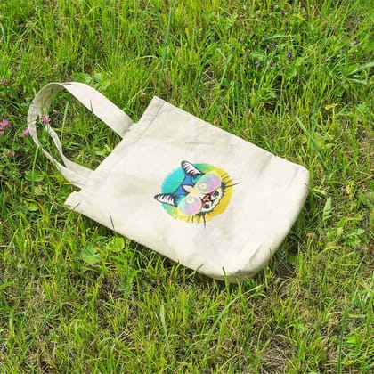 Cat With Glasses Tote Bag
