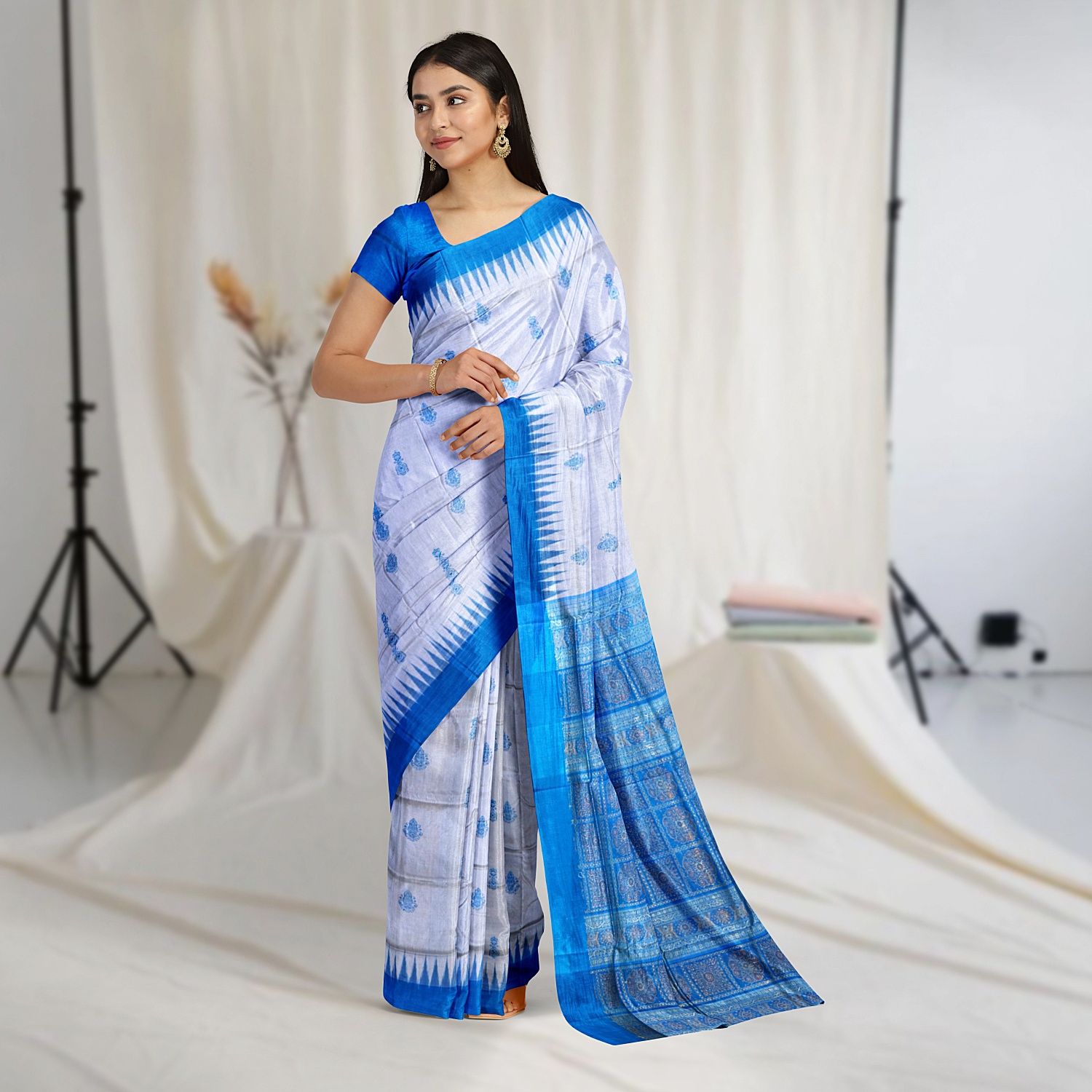 Kalasa Motif Bomkai Silk Saree