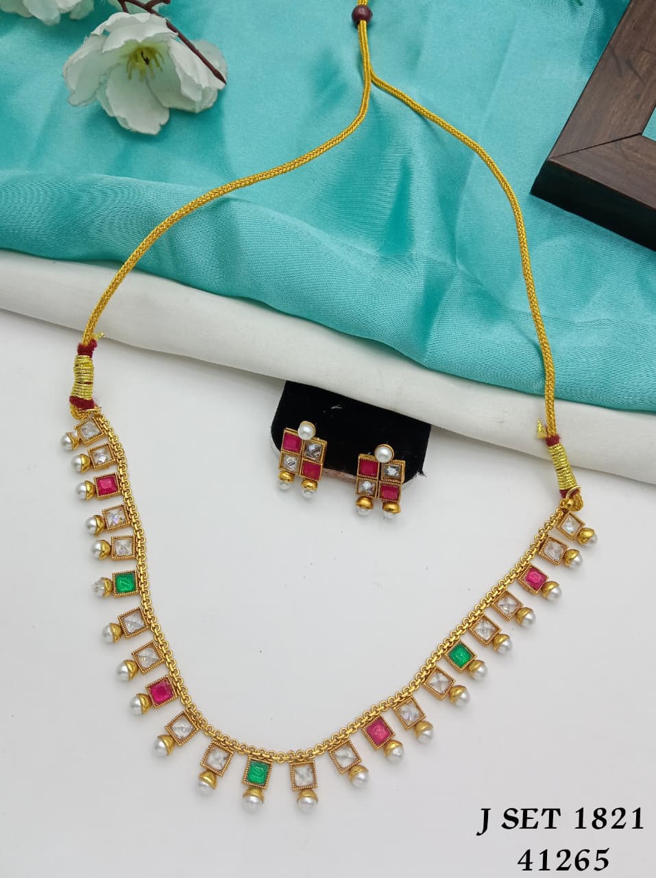 Jewellery Set L