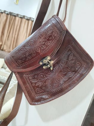 Brand Name Handcrafted Pure Leather Sling Purse Pack of 1