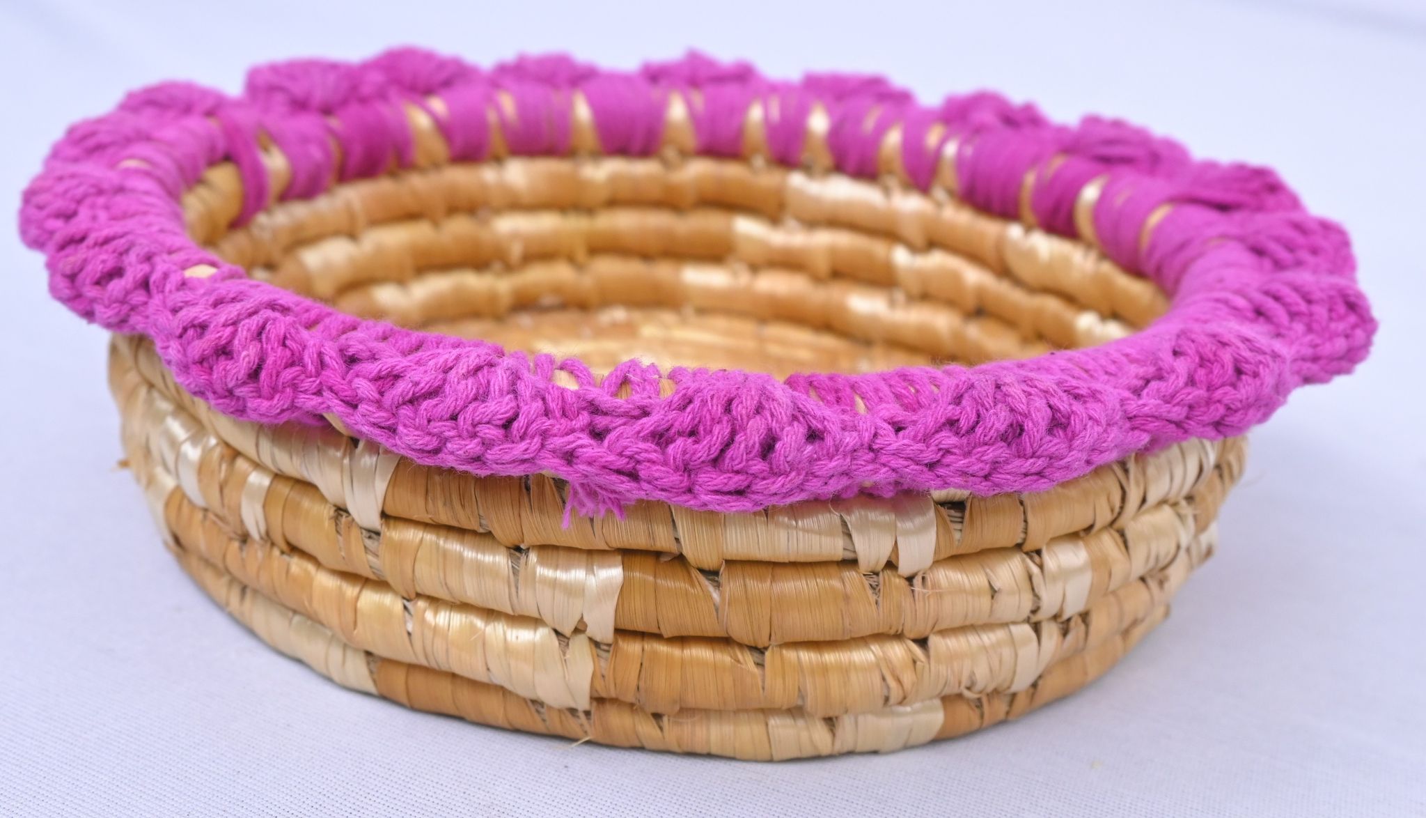 Mini Handwoven Wheatgrass Round Tray with Crochet Border