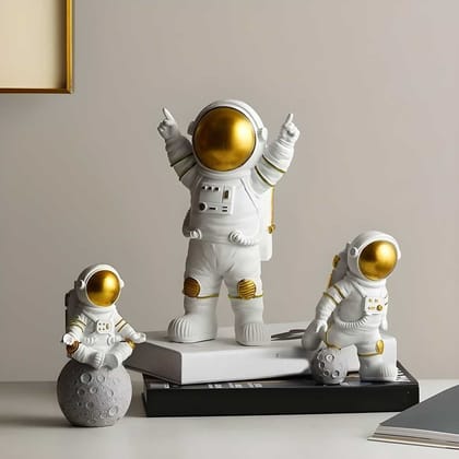 Astronaut Spaceman Statue Ornament Home Office Desktop Figurine Decors Set of 3 - Golden Astronaut Spaceman Statue Ornament Home Office Desktop Figurine Decors Set of 3 - Golden
