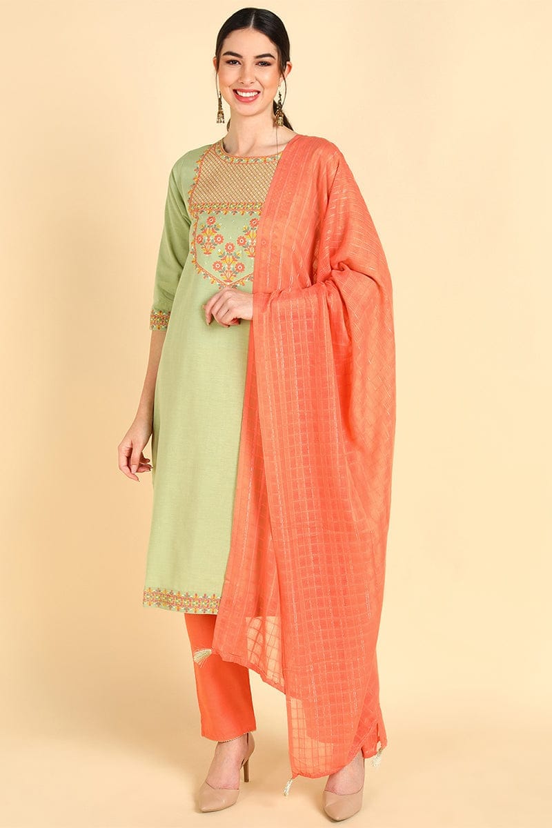 Women Green Embroidered Kurta Trousers With Dupatta VKSKD1403