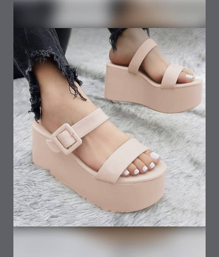 Shoetopia Fashionable Cream Platform Heels & Girls
