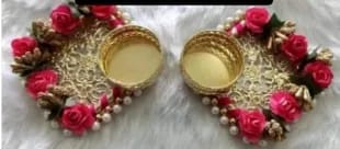 Pair with Box Diva