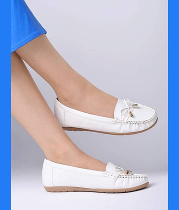 Shoetopia White Women's Loafers