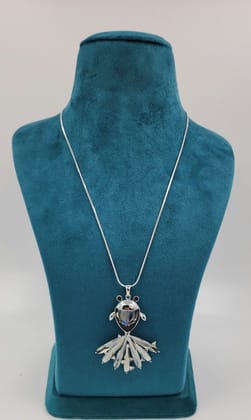 Necklace for women under 999rs